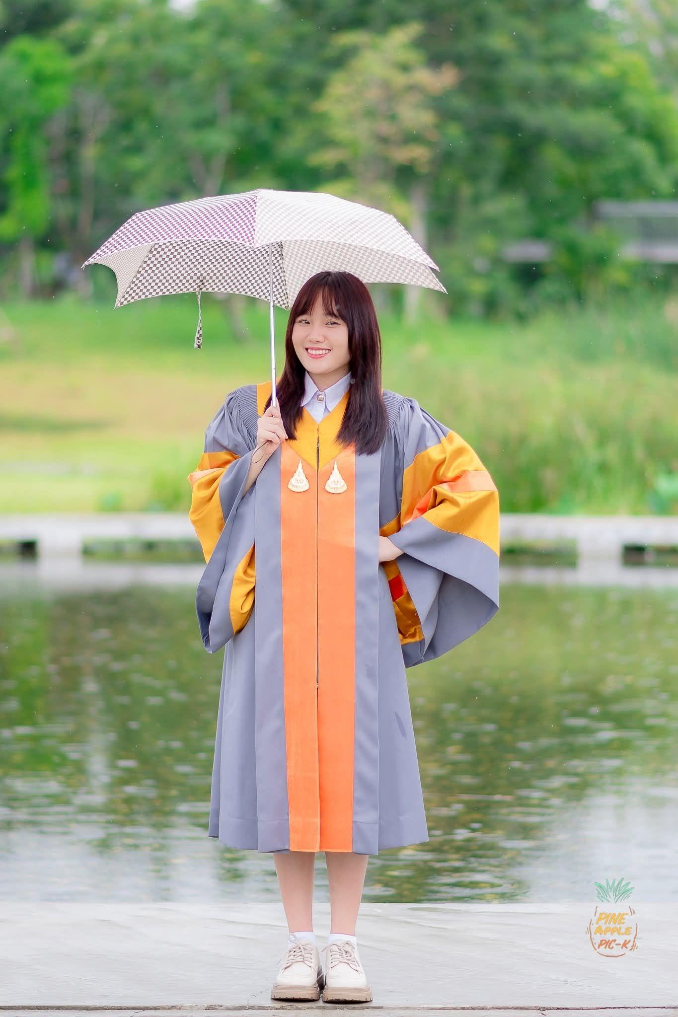 ผลงานรับปริญญา โดย Pineapplejib ภาพที่ 16