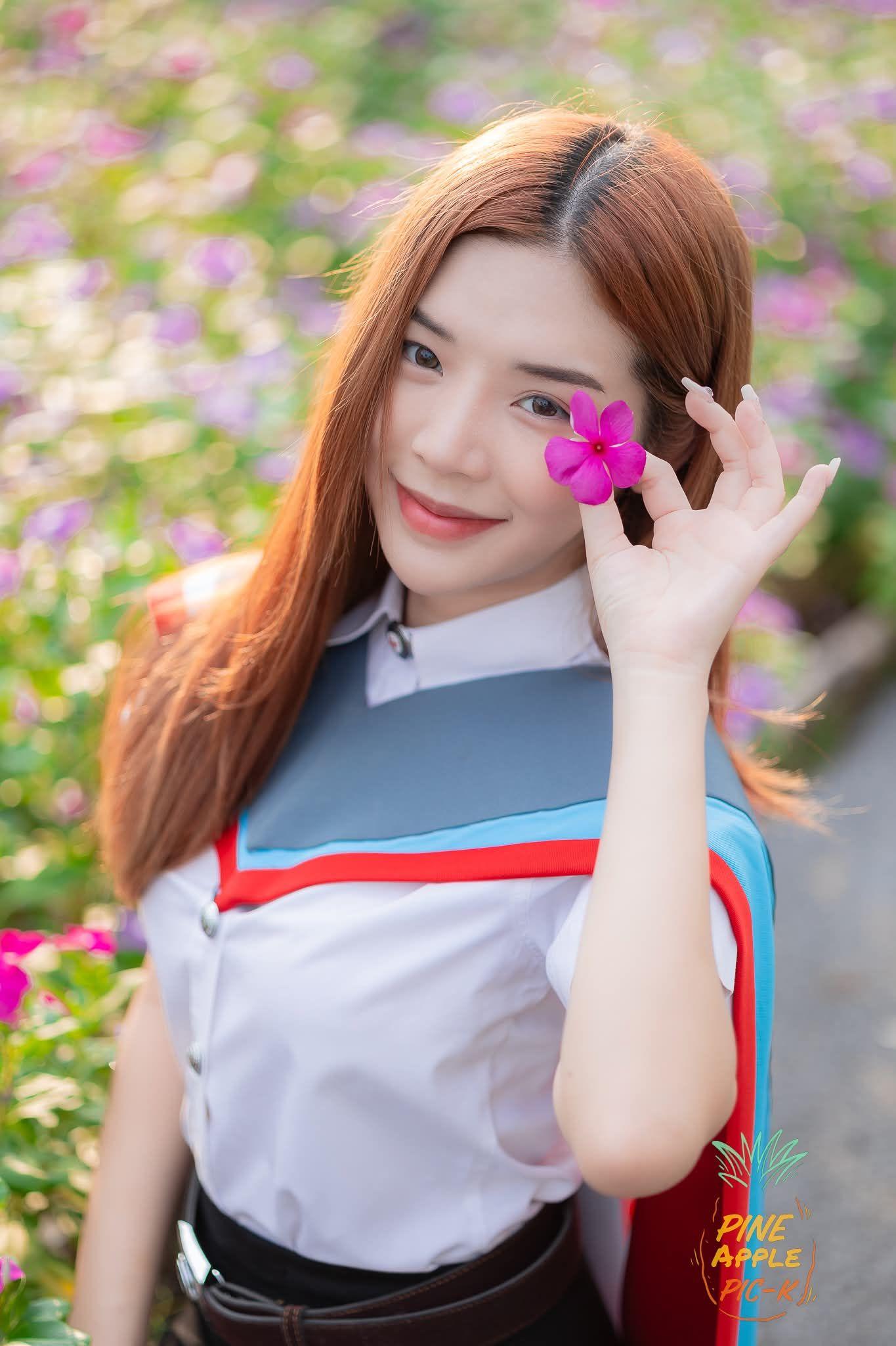 ผลงานรับปริญญา โดย Pineapplejib ภาพที่ 5