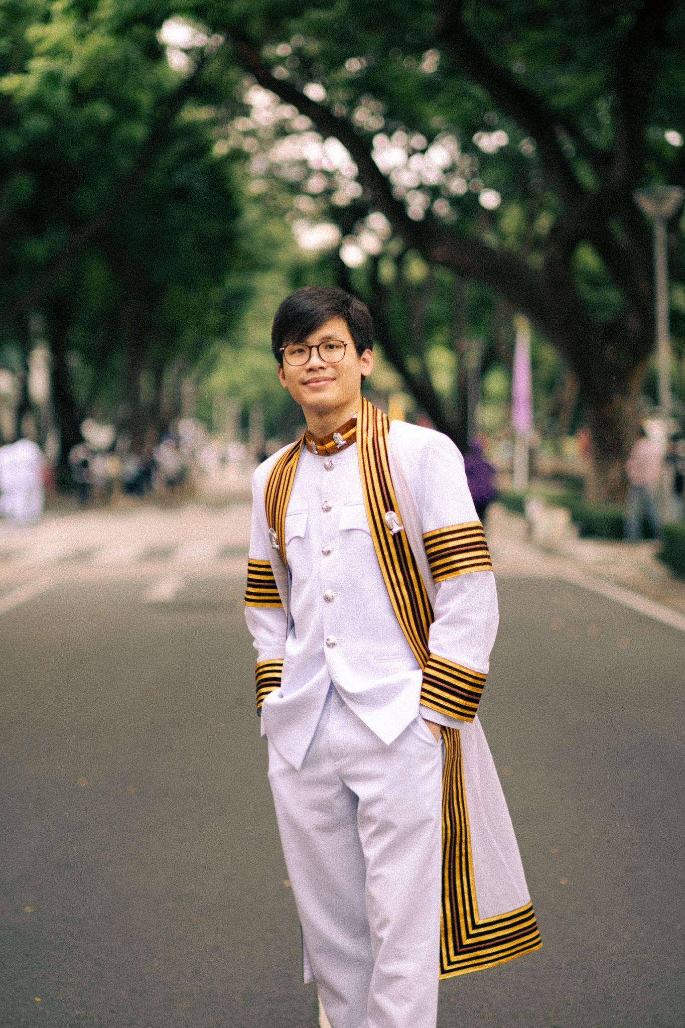 ผลงานรับปริญญา โดย P_hoto_bas ภาพที่ 3