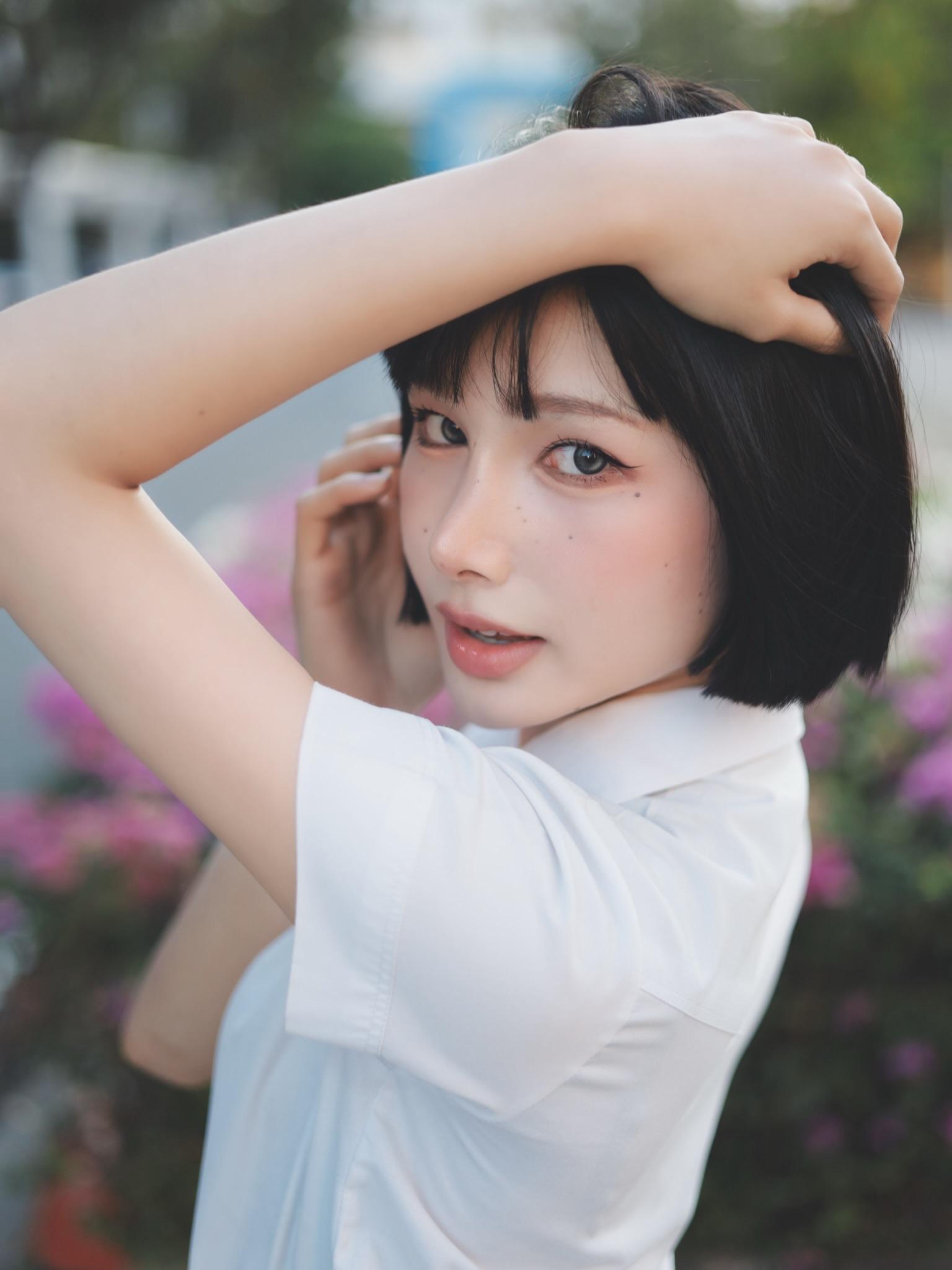 ผลงานรับปริญญา มหาวิทยาลัยบูรพา โดย ตำนักแมวอเมซอน ภาพที่ 2