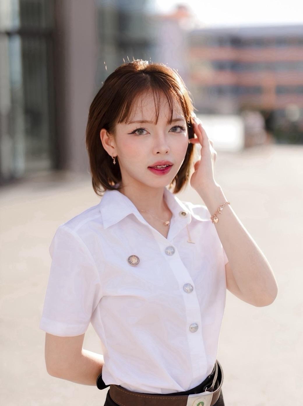 ผลงานรับปริญญา มหาวิทยาลัยบูรพา โดย ตำนักแมวอเมซอน ภาพที่ 4