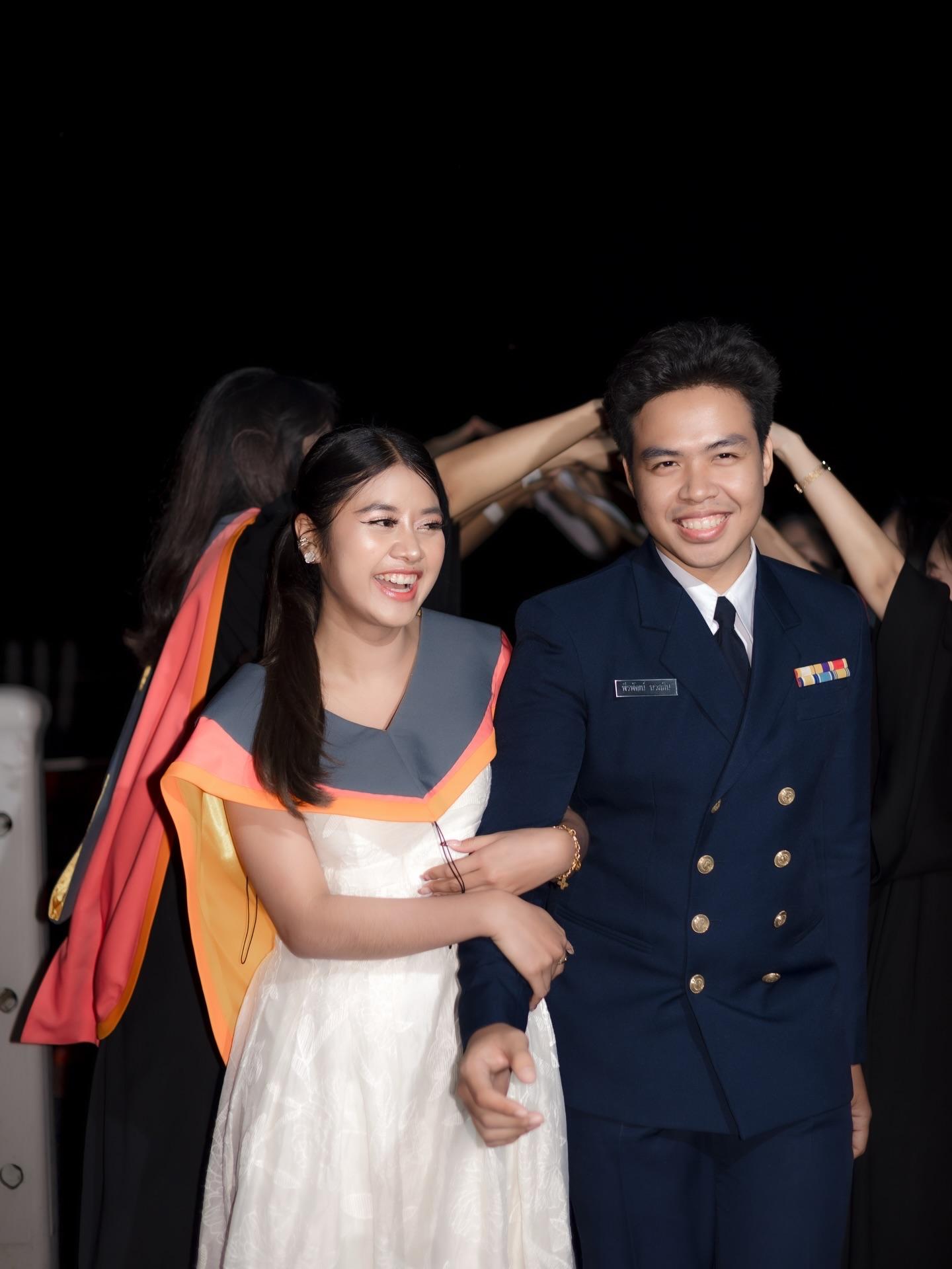 ผลงานรับปริญญา มหาวิทยาลัยบูรพา โดย ตำนักแมวอเมซอน ภาพที่ 8
