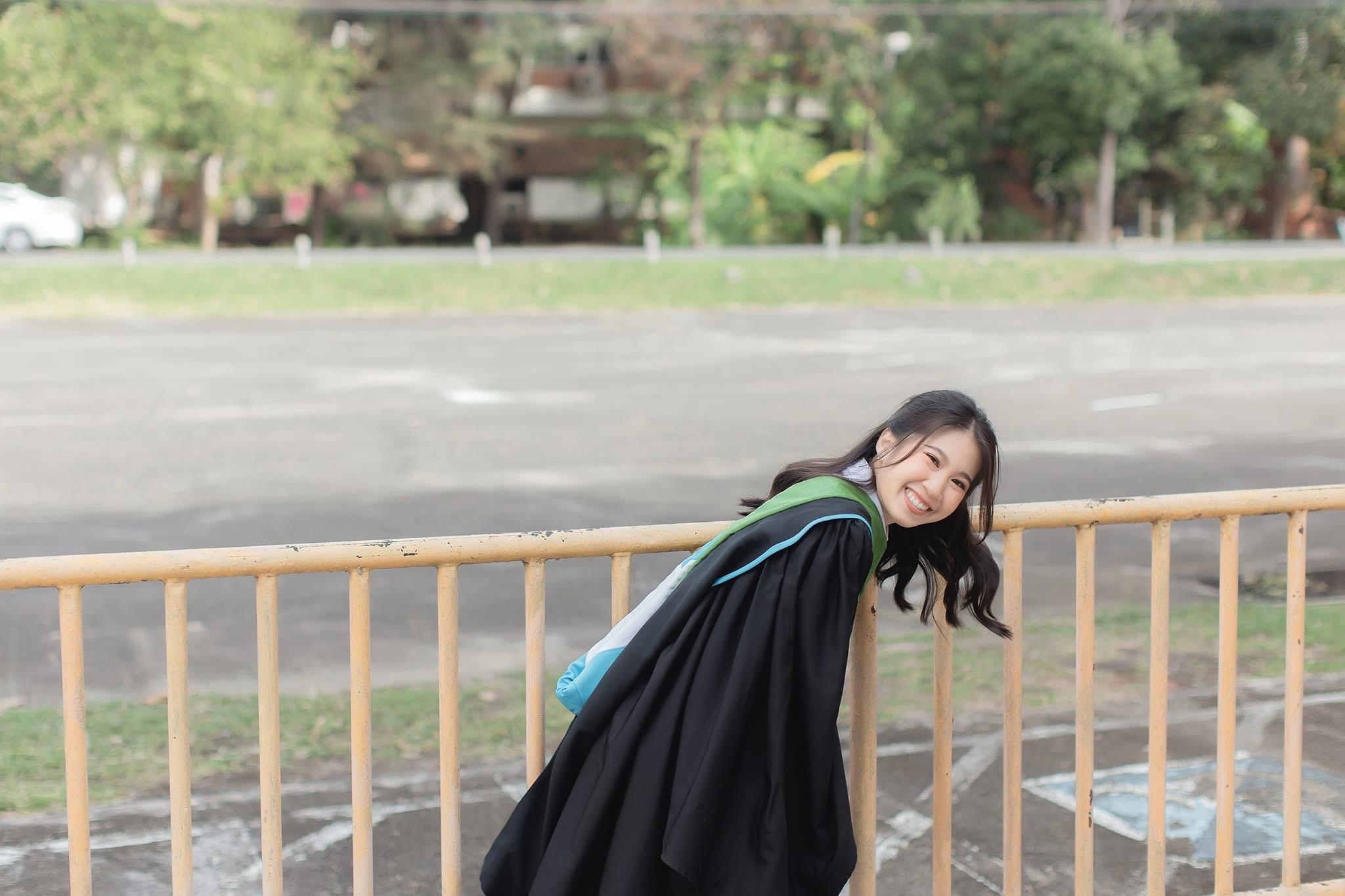 ผลงานรับปริญญา โดย aef.org ภาพที่ 5