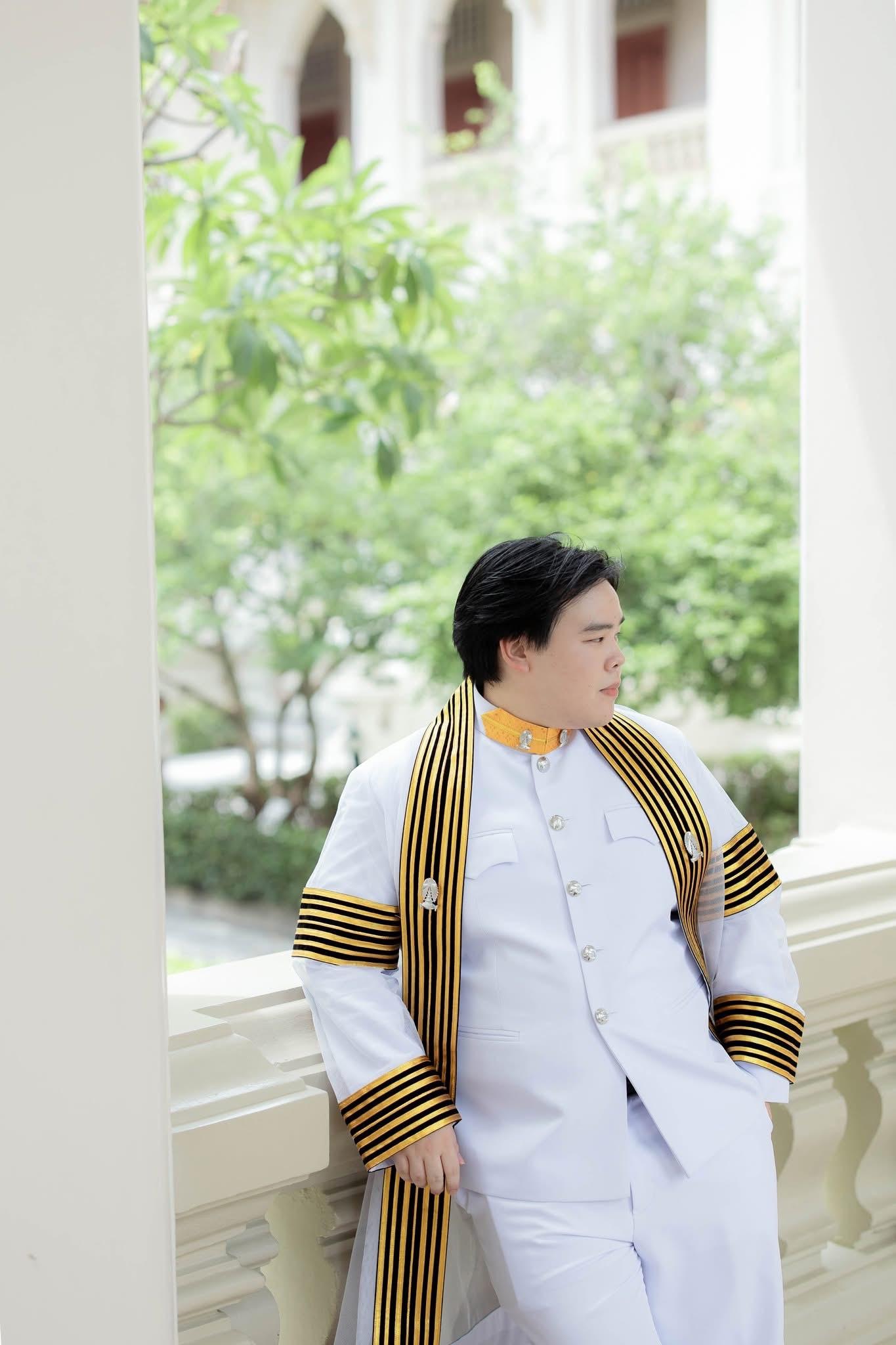 ผลงานรับปริญญา โดย aef.org ภาพที่ 5