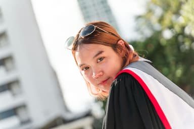 ผลงานรับปริญญา โดย Coallashoot ภาพที่ 2