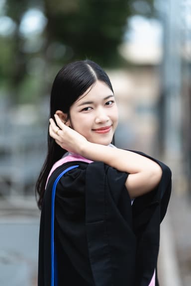 ผลงานรับปริญญา โดย Ti Te ภาพที่ 2