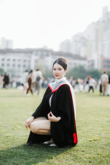 ผลงานรับปริญญา โดย ถ่ายกับฟิล์ม ภาพที่ 3