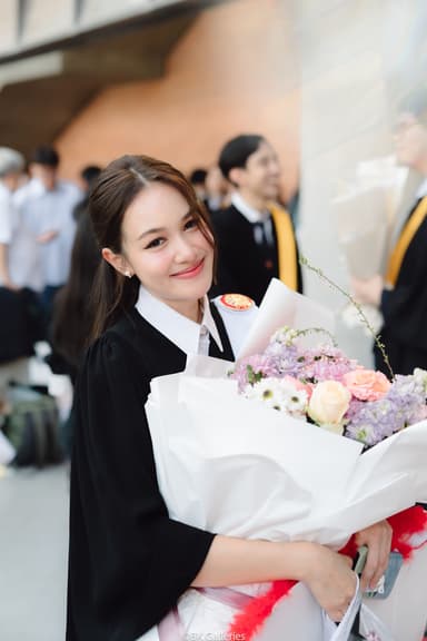ผลงานรับปริญญา โดย BK.Galleries ภาพที่ 1