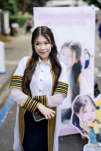 ผลงานรับปริญญา โดย ข้าวถ่ายรูปเป็น ภาพที่ 2