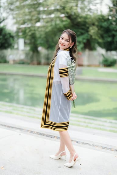ผลงานรับปริญญา โดย New Story ภาพที่ 4