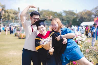 ผลงานรับปริญญา โดย Max Woraphiphat ภาพที่ 3
