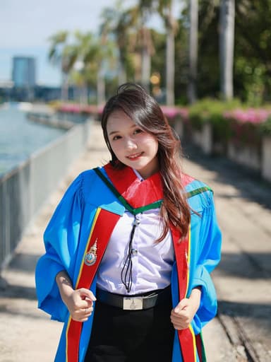 ผลงานรับปริญญา โดย ผมไง บุญติ๊บ ช่างภาพกรุงเทพ ภาพที่ 1
