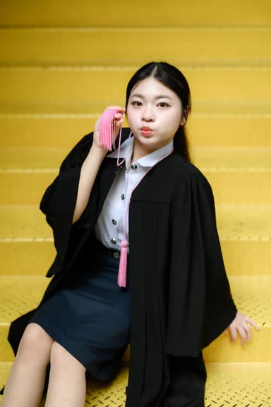 ผลงานรับปริญญา โดย ถ่ายกับแชมป์ ภาพที่ 1