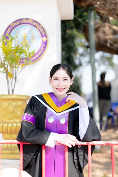 ผลงานรับปริญญา โดย Khasan Photography ภาพที่ 3