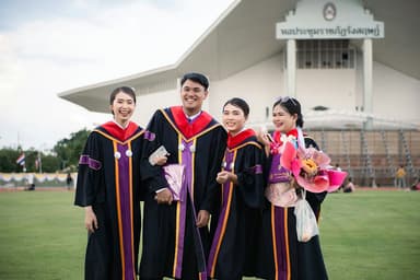 ผลงานรับปริญญา โดย เกลือ แกง ภาพที่ 4