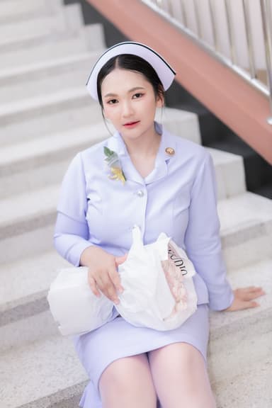 ผลงานรับปริญญา โดย Araya2002 ภาพที่ 2