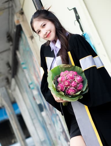 ผลงานรับปริญญา โดย M FOCUS ภาพที่ 2