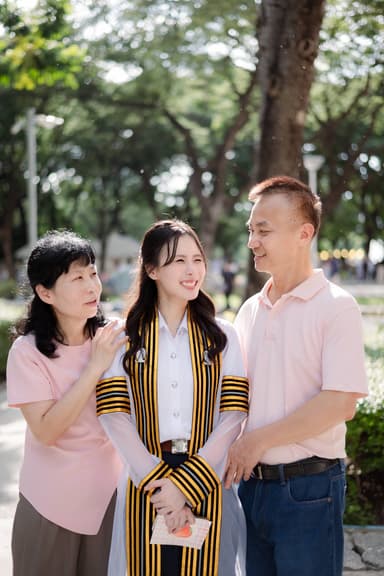 ผลงานรับปริญญา โดย eyechi.photographer ภาพที่ 2