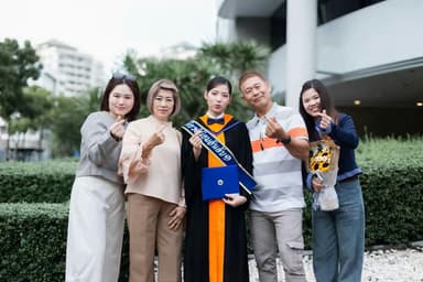 ผลงานรับปริญญา โดย Nbkphoto ภาพที่ 4
