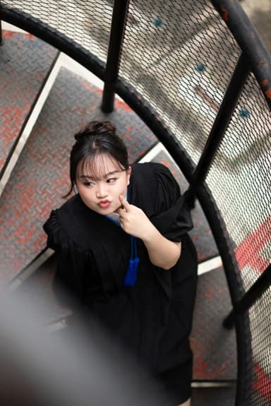 ผลงานรับปริญญา โดย P_hoto_bas ภาพที่ 2