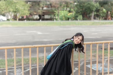 ผลงานรับปริญญา โดย aef.org ภาพที่ 5