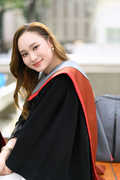 ผลงานรับปริญญา โดย little.k Foto