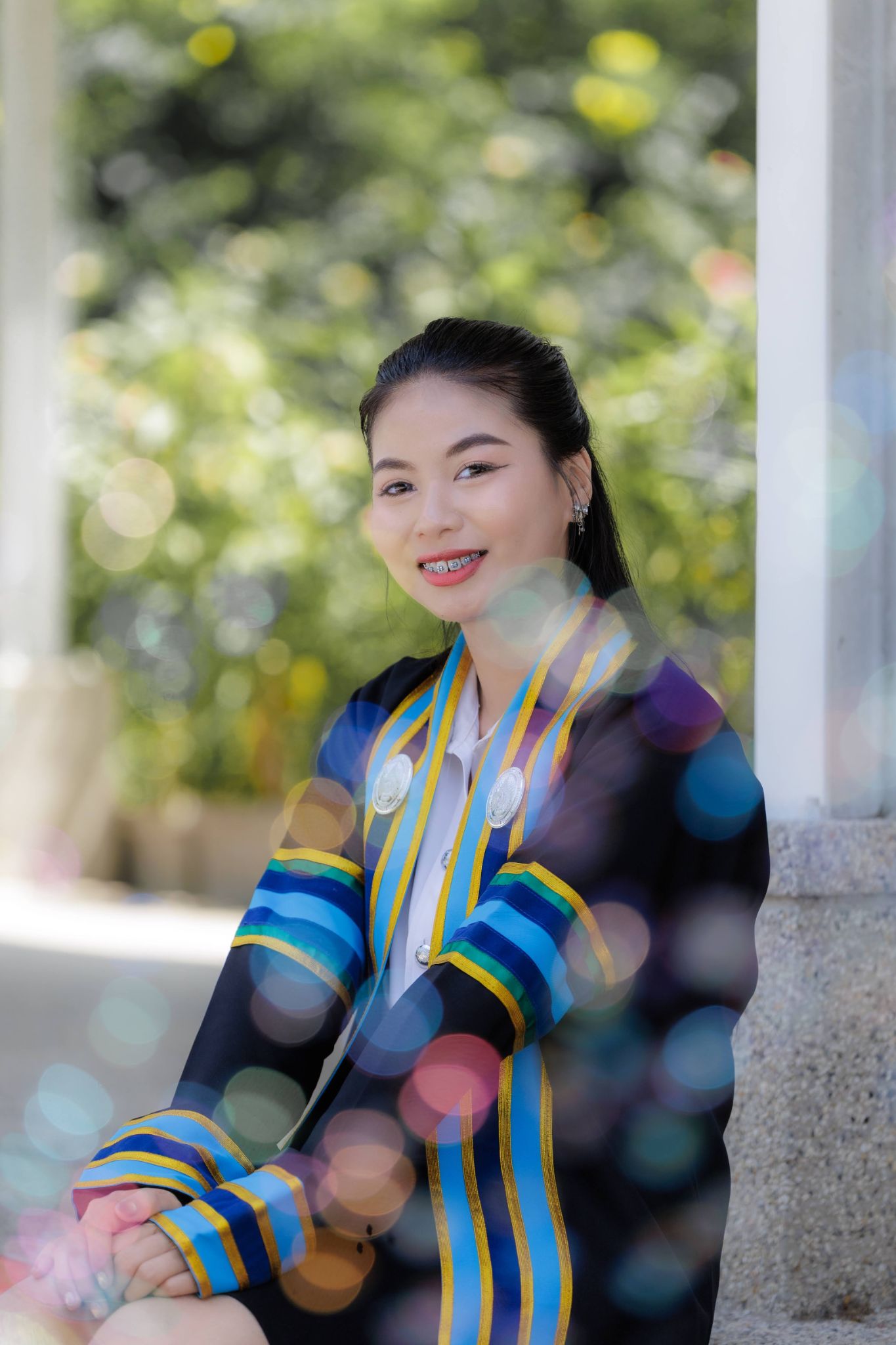 ผลงานรับปริญญา โดย อยู่ในเฟรม